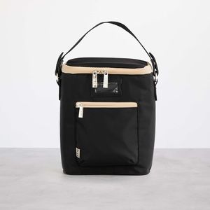 Beis Bottle Cooler. (All black - no nude zipper liners) Ice pack included.